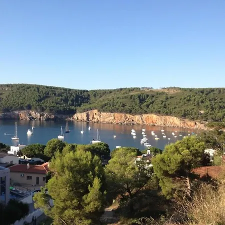 Holiday home At Lescala Near Cala Montgo *